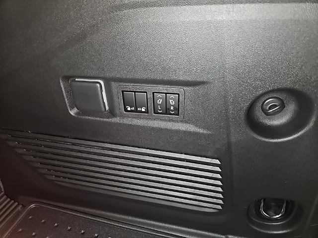 New 2026 Chevrolet Tahoe RST image 26