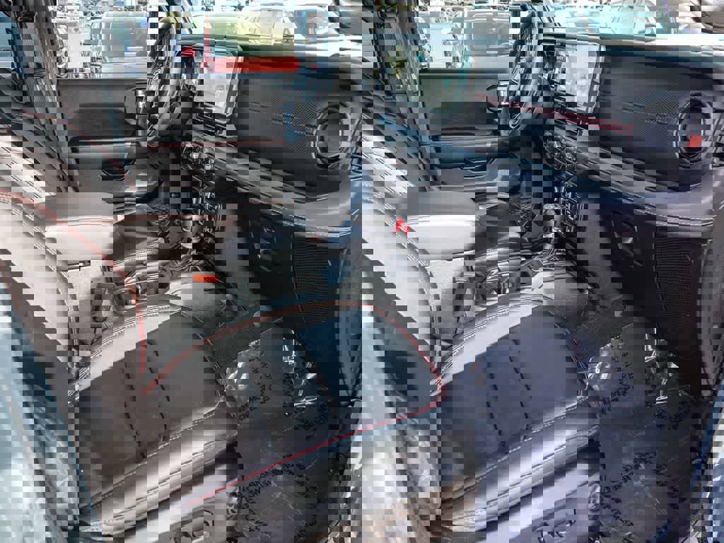 Certified 2025 Jeep Wrangler Unlimited Rubicon image 13