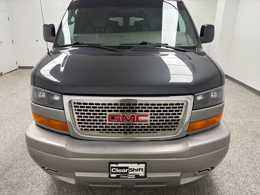 Used 2015 GMC Savana 2500 Extended RWD image 3