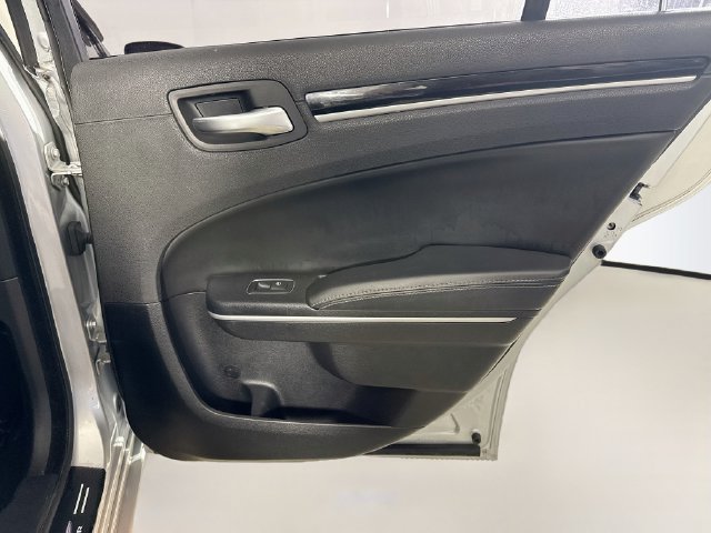 Used 2020 Chrysler 300 S RWD image 27