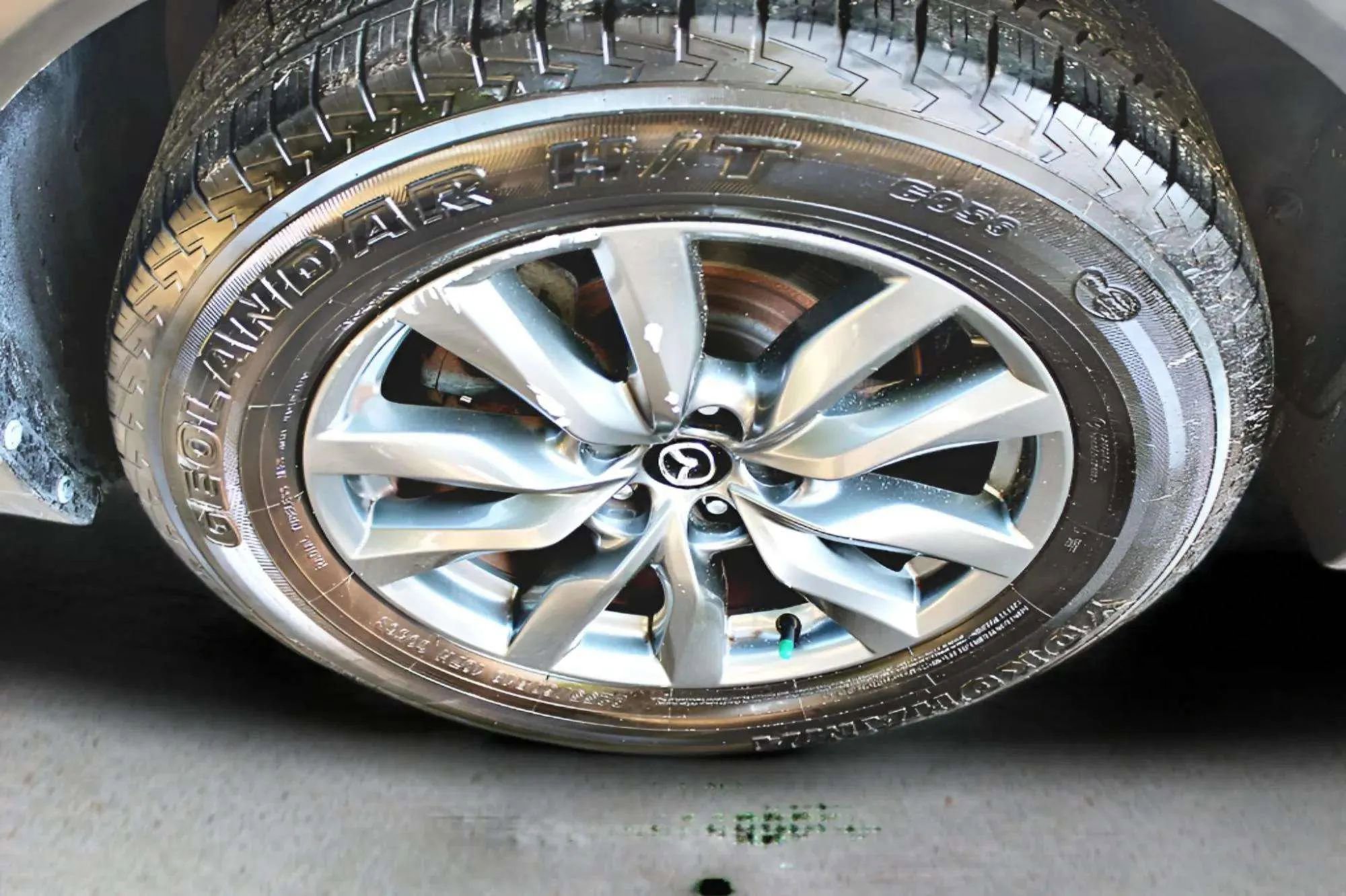 Used 2020 MAZDA CX-9 Touring FWD image 37