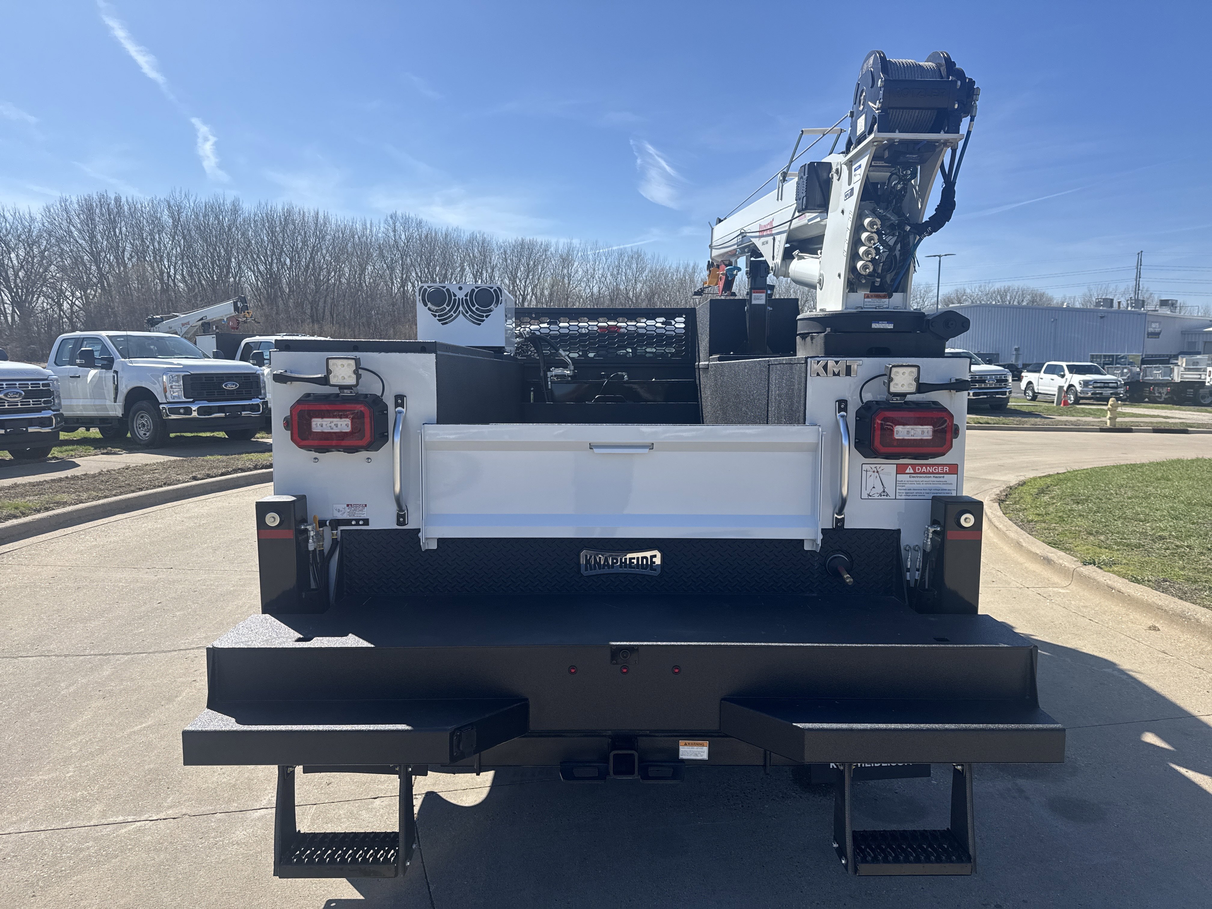 New 2026 Ford F550 4x4 Supercab Super Duty image 9