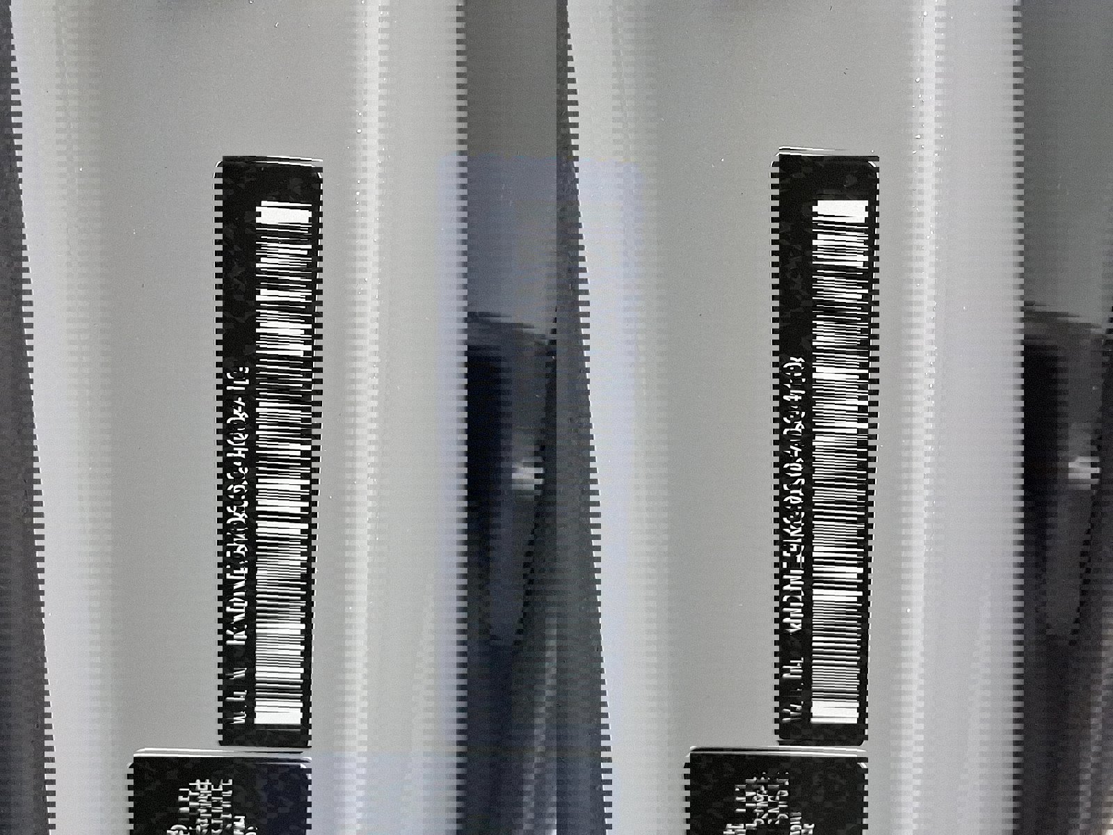 Used 2025 Kia Carnival SX Prestige image 27