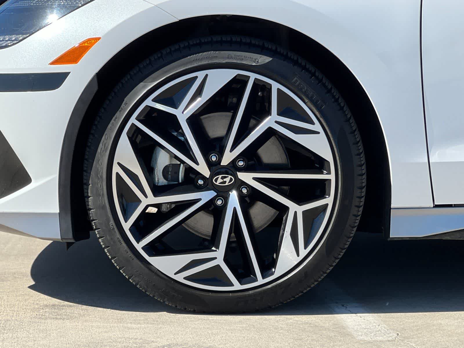 Used 2023 Hyundai Ioniq 6 SEL RWD image 27