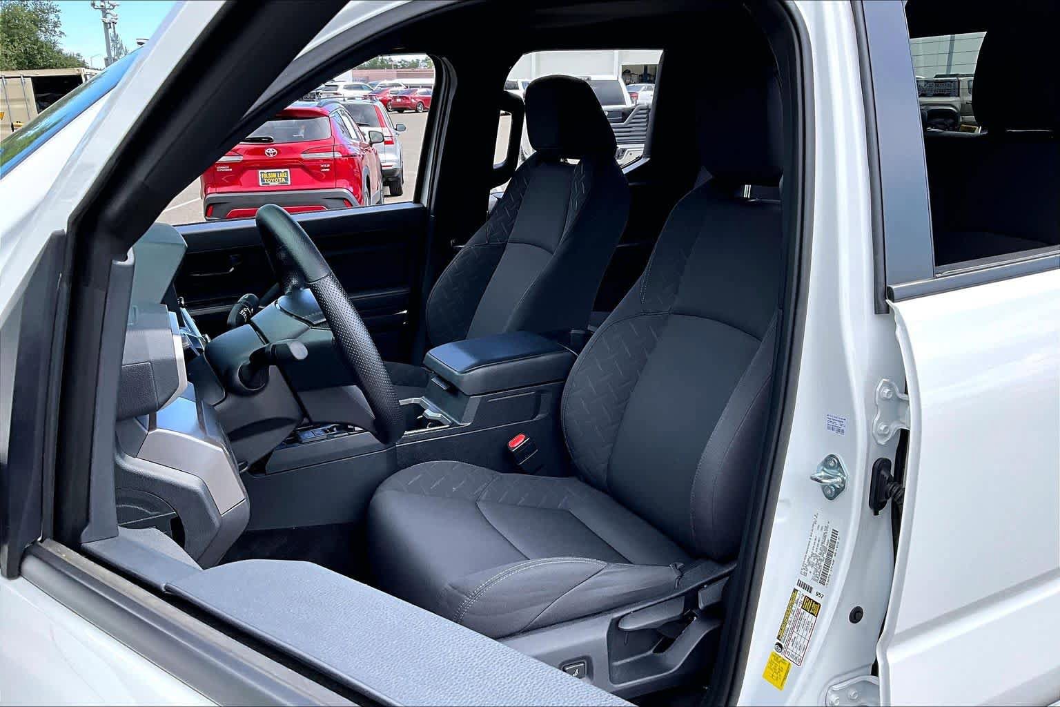 Used 2024 Toyota Tacoma SR5 AWD/4WD image 7