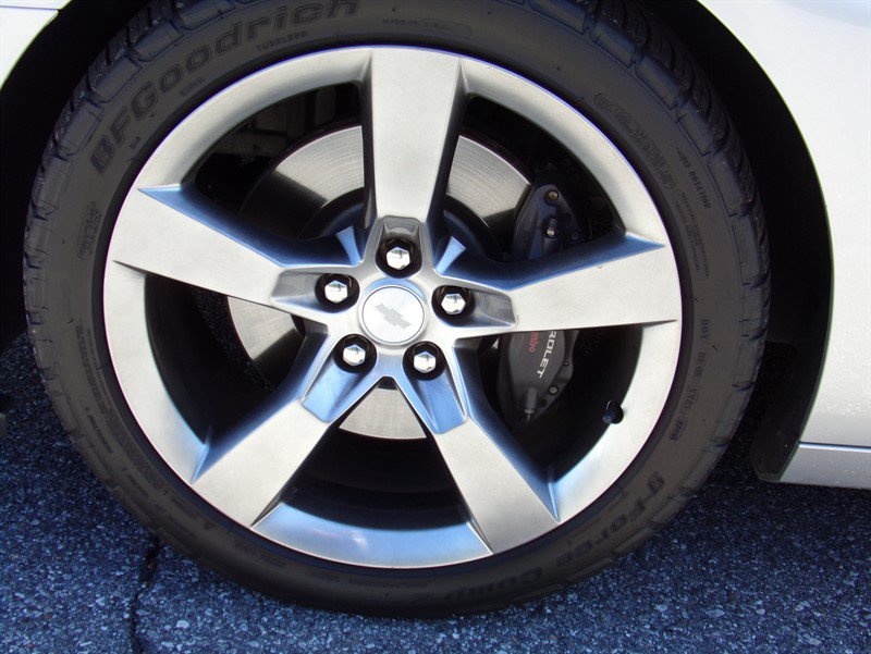 Used 2010 Chevrolet Camaro SS RWD image 15