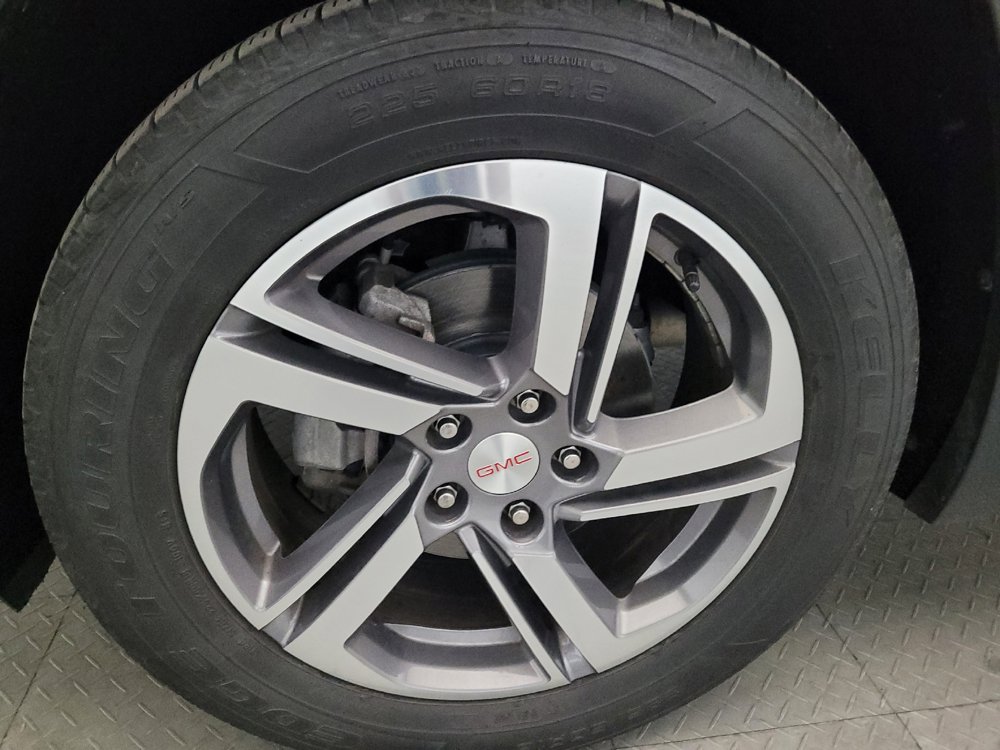 Used 2021 GMC Terrain SLT w/ LPO, Floor Liner Package AWD/4WD image 31