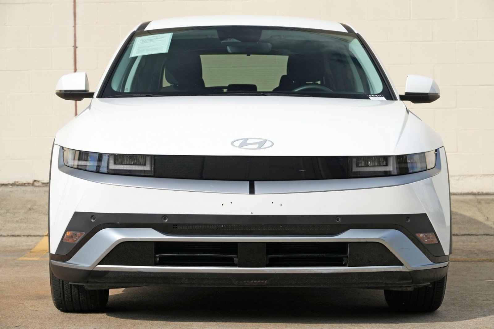 Used 2025 Hyundai Ioniq 5 SE RWD image 5