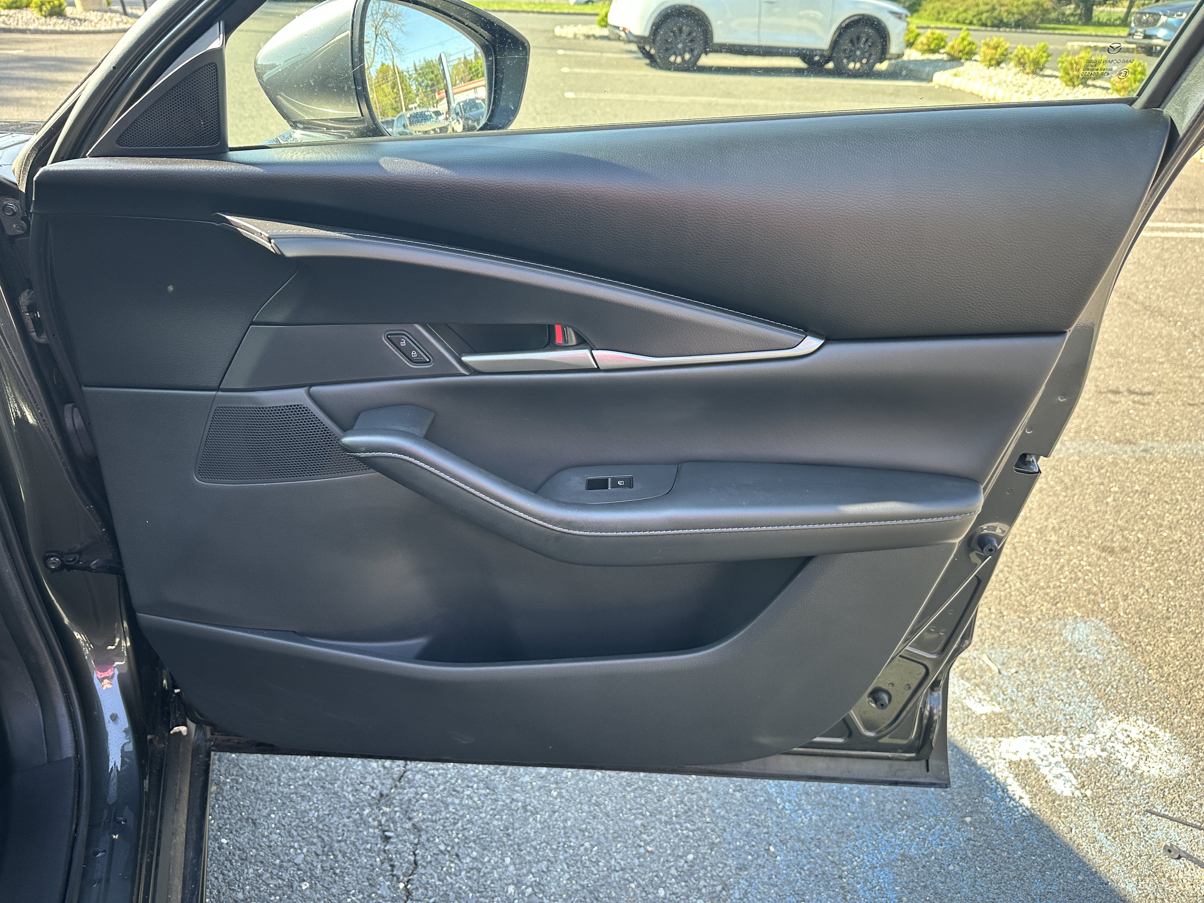 Certified 2023 MAZDA CX-30 AWD 2.5 S w/ Select Package image 33