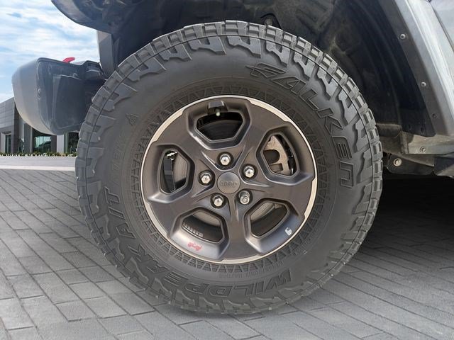 Used 2021 Jeep Gladiator Rubicon AWD/4WD image 9