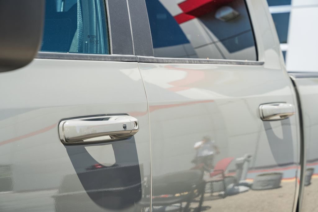 New 2026 RAM 2500 Laramie AWD/4WD image 19
