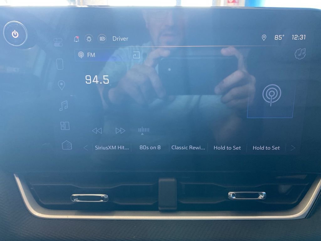 New 2026 Chevrolet Equinox LT w/ Convenience Package II image 2