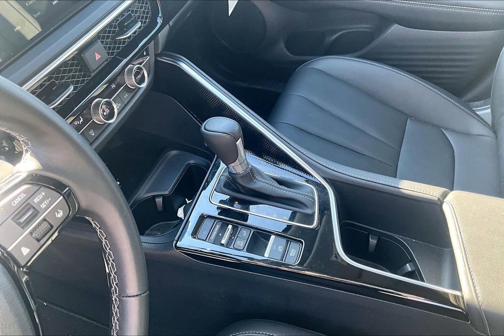 Used 2025 Acura ADX AWD image 17