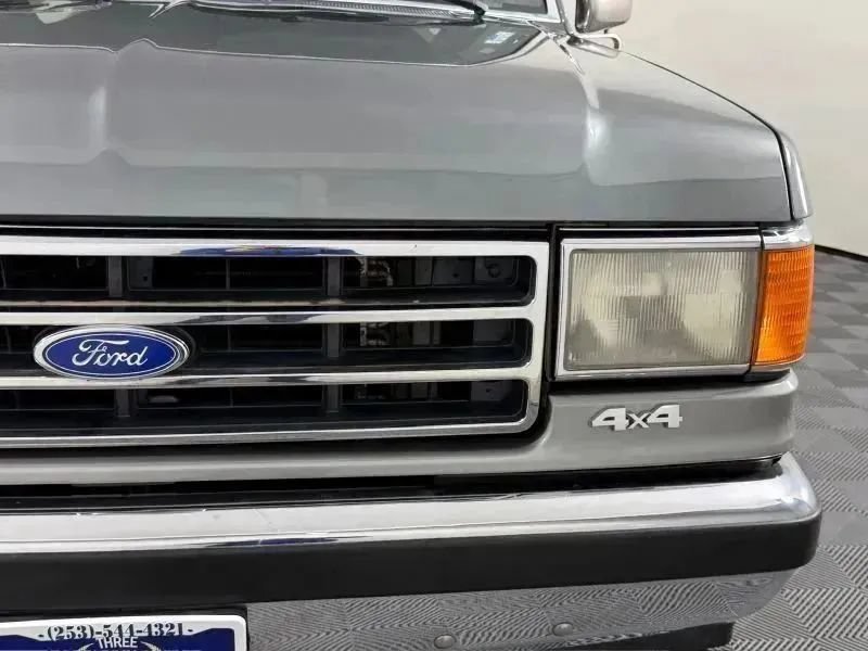 Used 1990 Ford Bronco AWD/4WD image 3