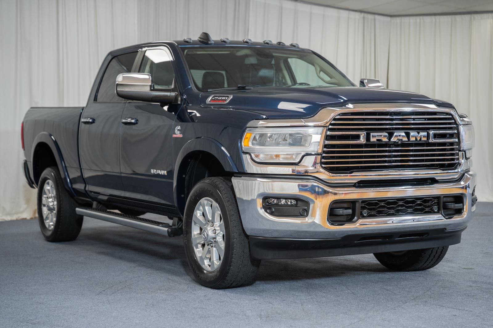 Used 2022 RAM 2500 Laramie AWD/4WD image 1