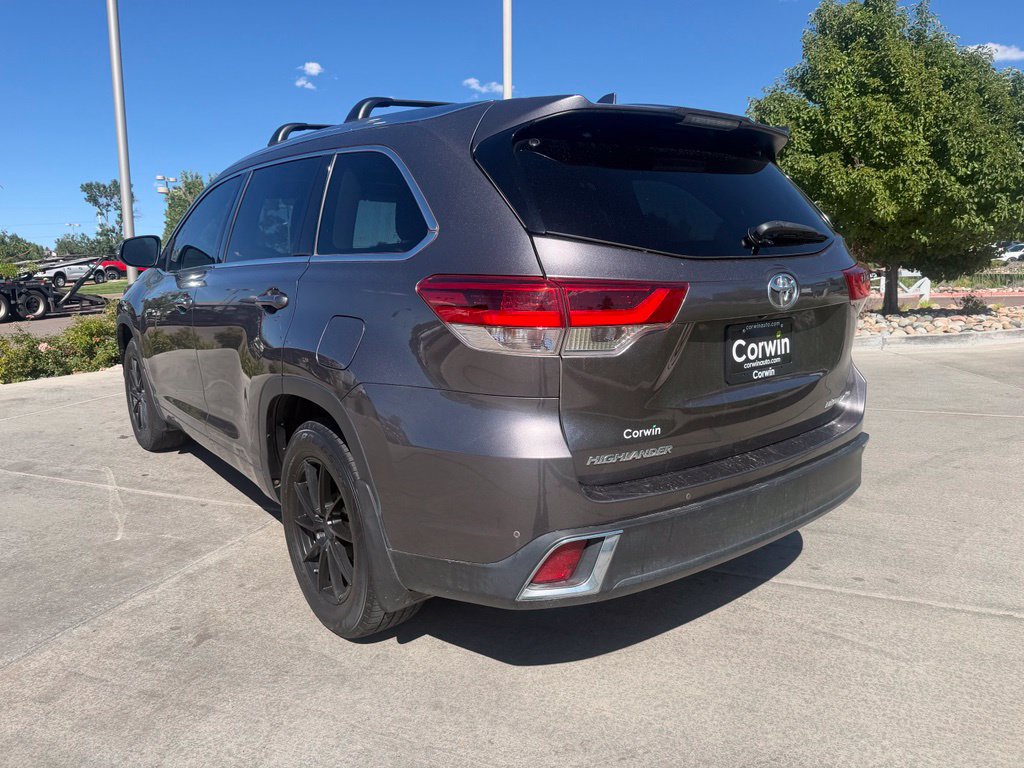Used 2019 Toyota Highlander Limited Platinum AWD/4WD image 5