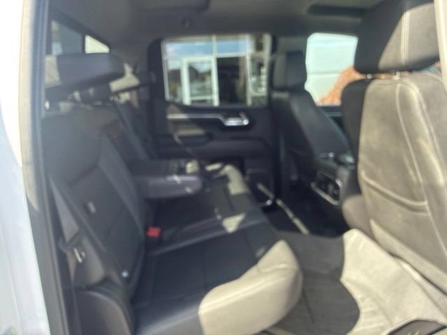 Used 2023 GMC Sierra 1500 SLT w/ SLT Premium Plus Package AWD/4WD image 28