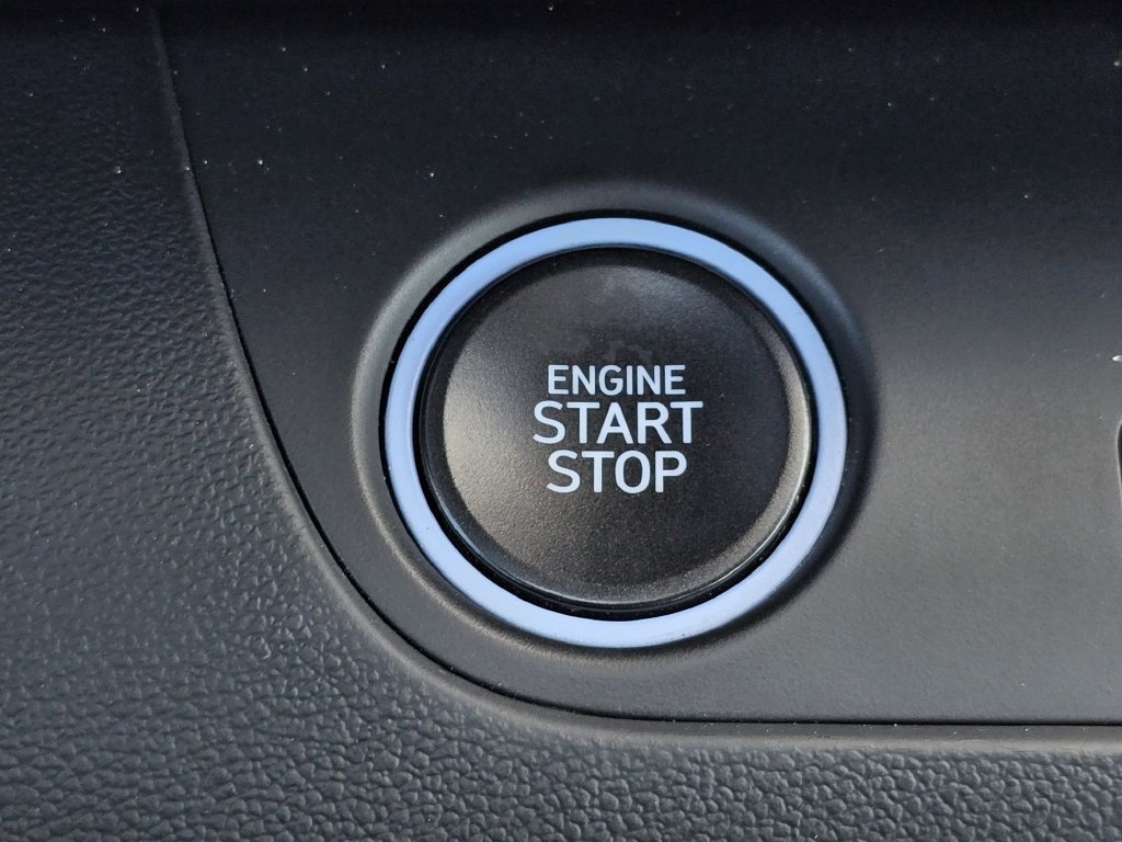 Used 2025 Hyundai Elantra N FWD image 33