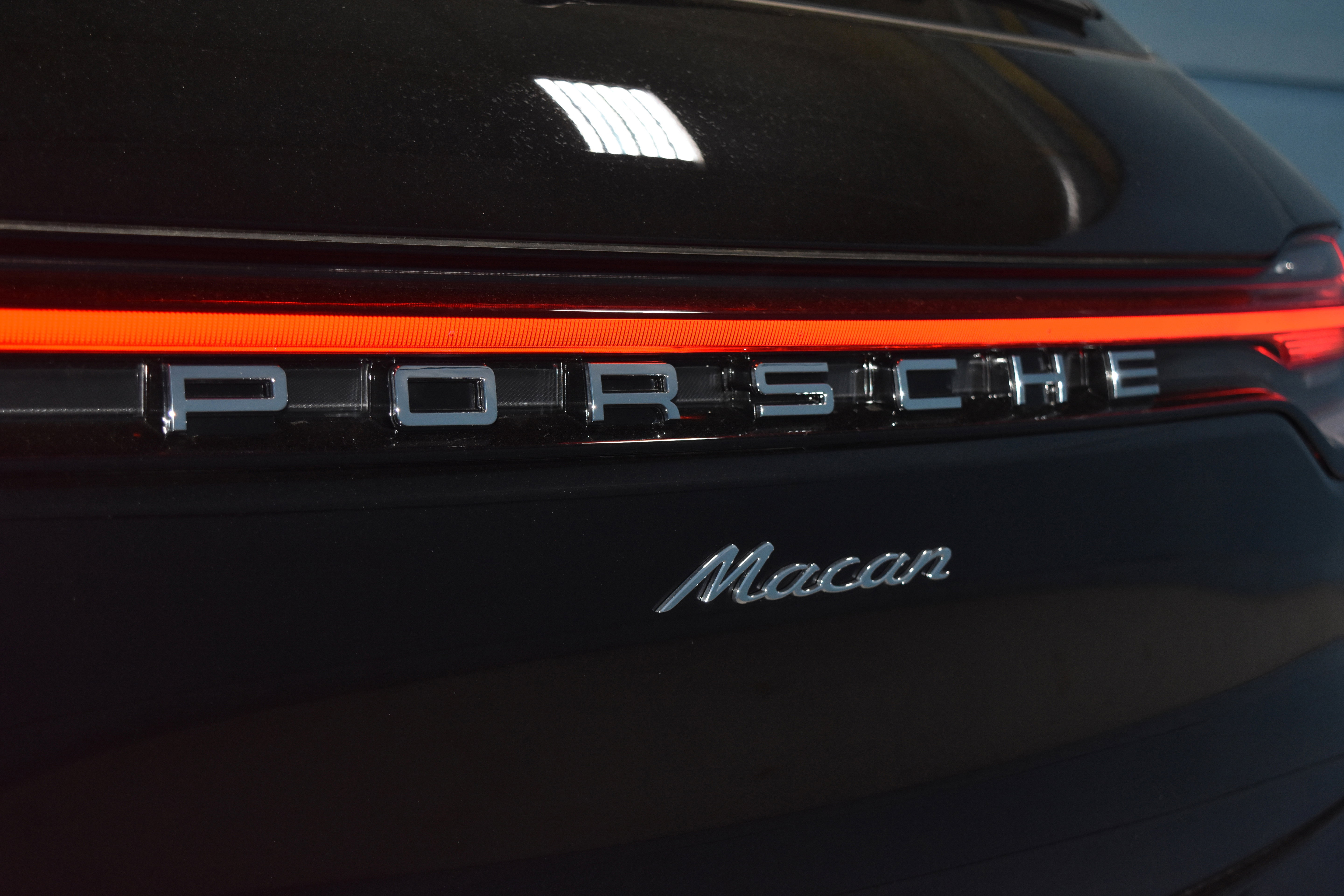 New 2026 Porsche Macan image 32