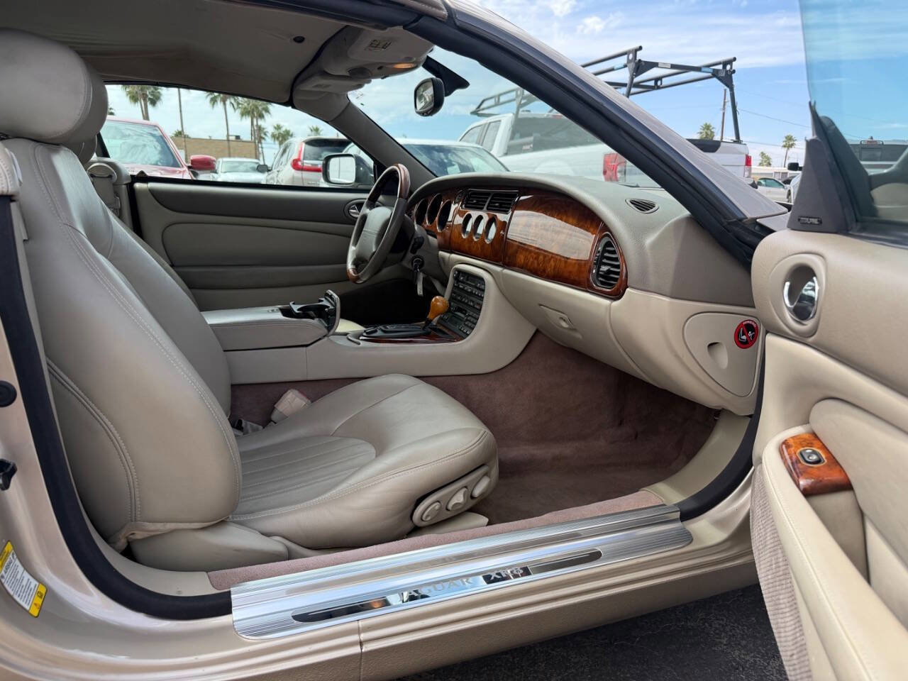 Used 2002 Jaguar XK8 Convertible RWD image 21