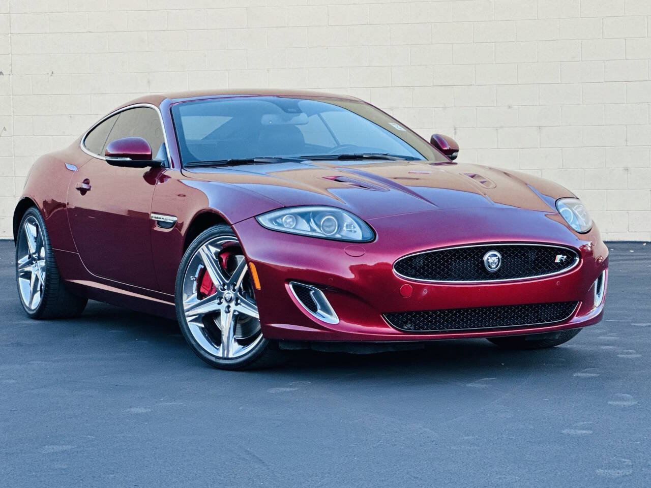 Used 2013 Jaguar XKR R RWD image 1