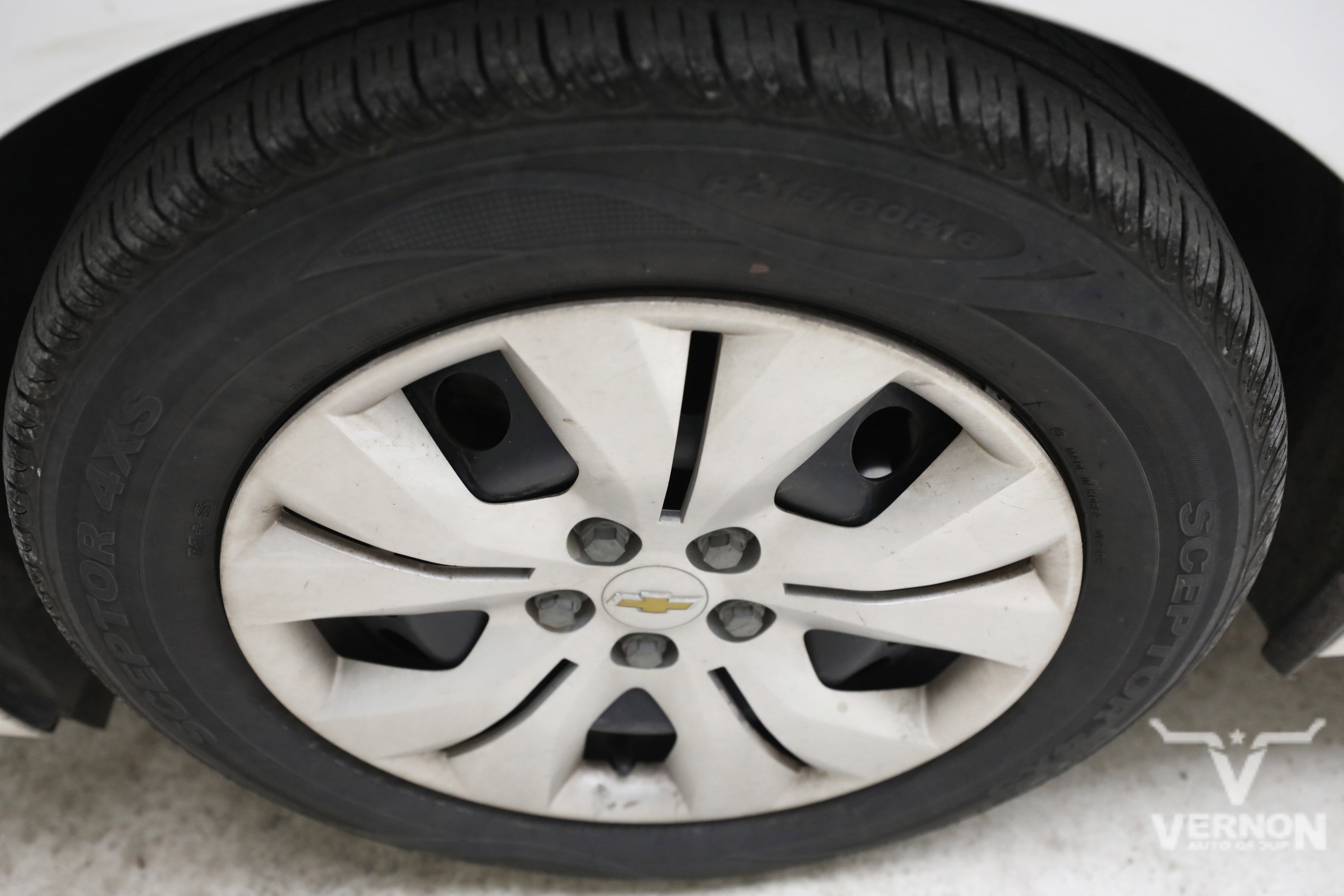 Used 2014 Chevrolet Cruze LS FWD image 10