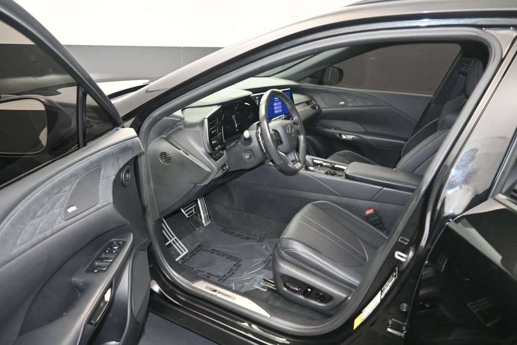 Used 2023 Lexus RX 500h F Sport w/ Cold Area Package AWD/4WD image 11