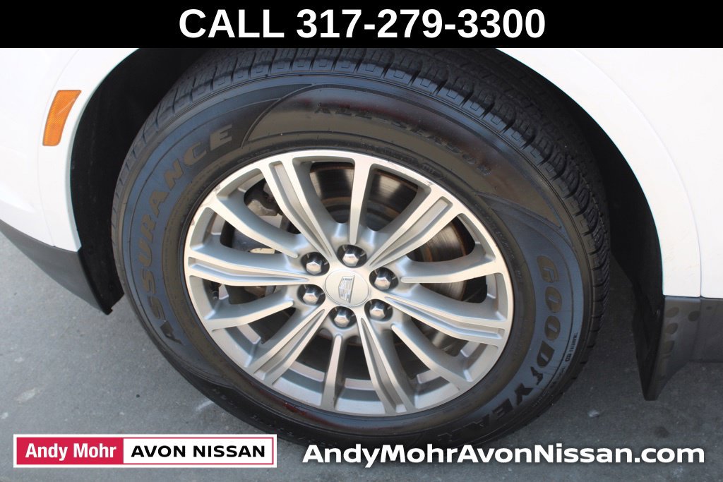 Used 2018 Cadillac XT5 Luxury w/ Driver Awareness Package AWD/4WD image 12