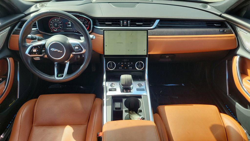Used 2021 Jaguar XF R-Dynamic SE image 14