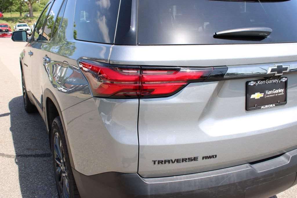 Certified 2023 Chevrolet Traverse RS w/ LPO, Floor Liner Package AWD/4WD image 37