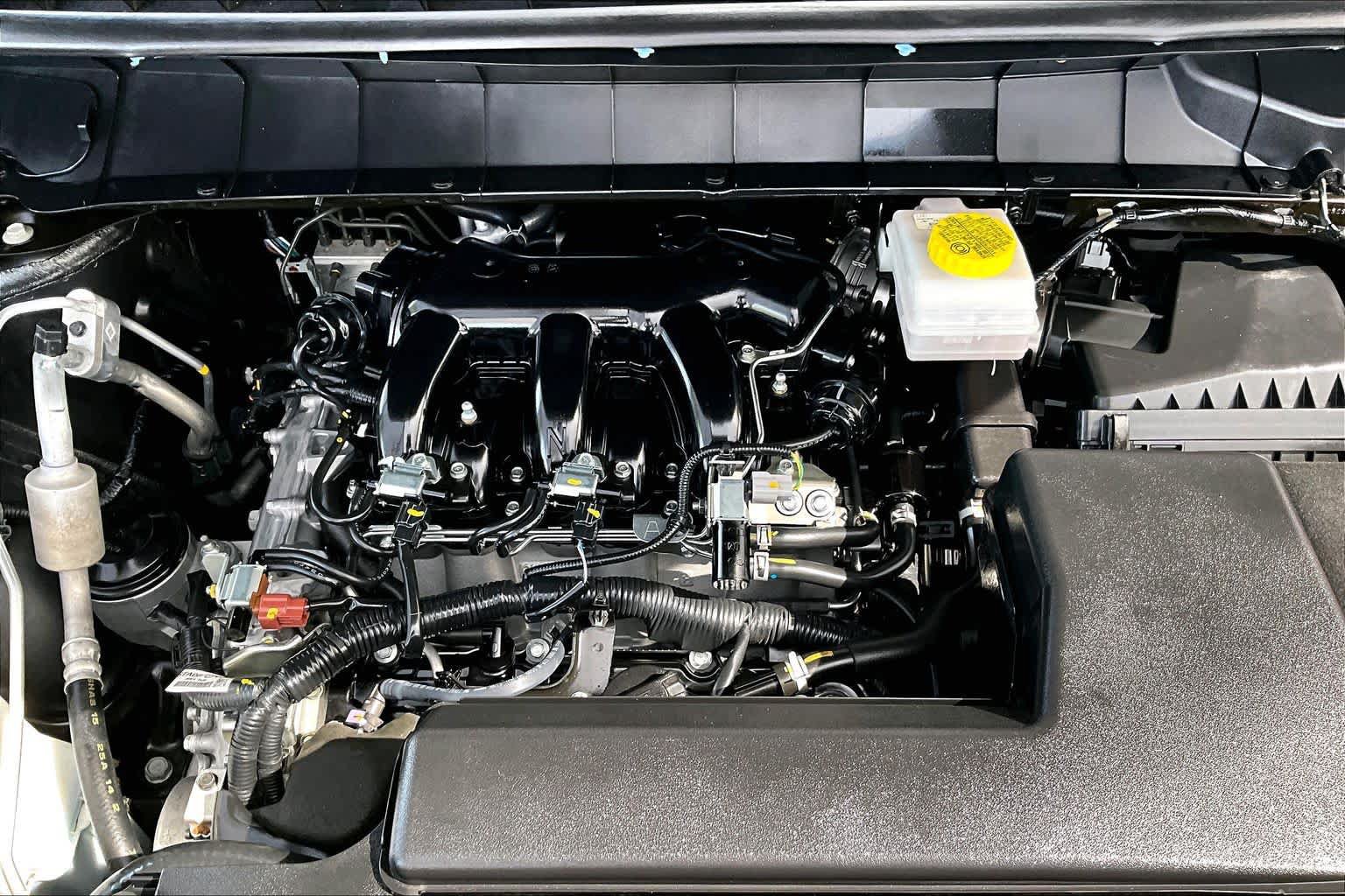Certified 2025 Nissan Pathfinder SV w/ SV Premium Package FWD image 33