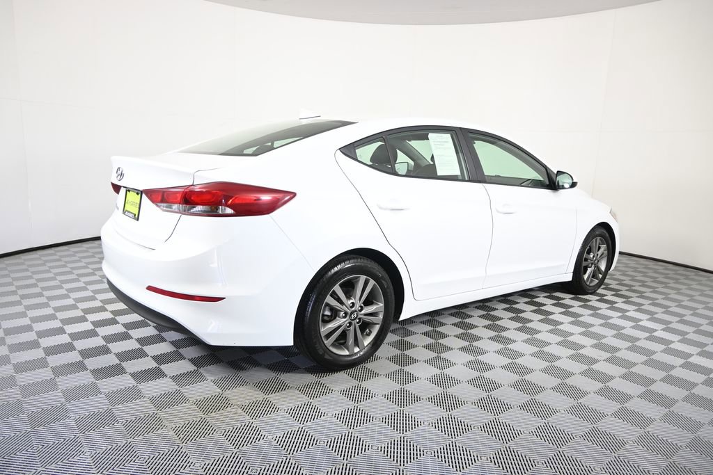 Used 2018 Hyundai Elantra SEL FWD image 6