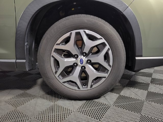 Used 2019 Subaru Forester Premium w/ All-Weather Package AWD/4WD image 12