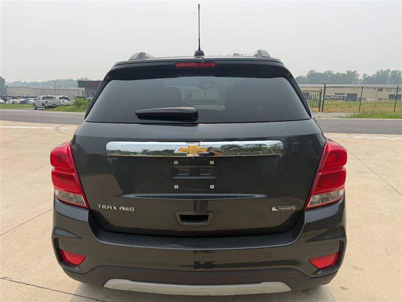 Used 2017 Chevrolet Trax Premier w/ Driver Confidence II Package AWD/4WD image 6