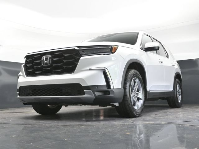 Used 2025 Honda Pilot EX-L image 24