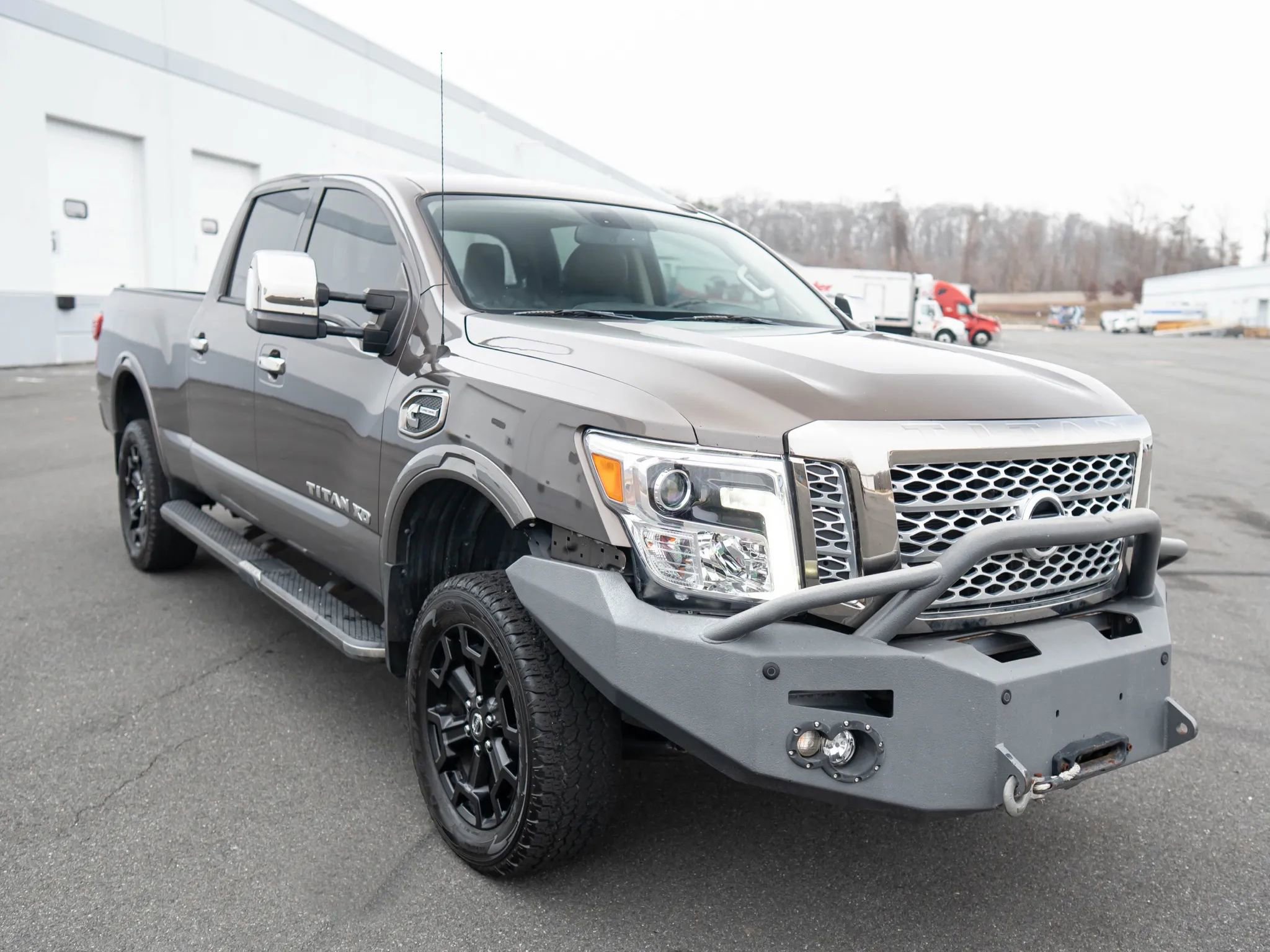 Used 2018 Nissan Titan Platinum Reserve w/ Platinum Utility Package image 8