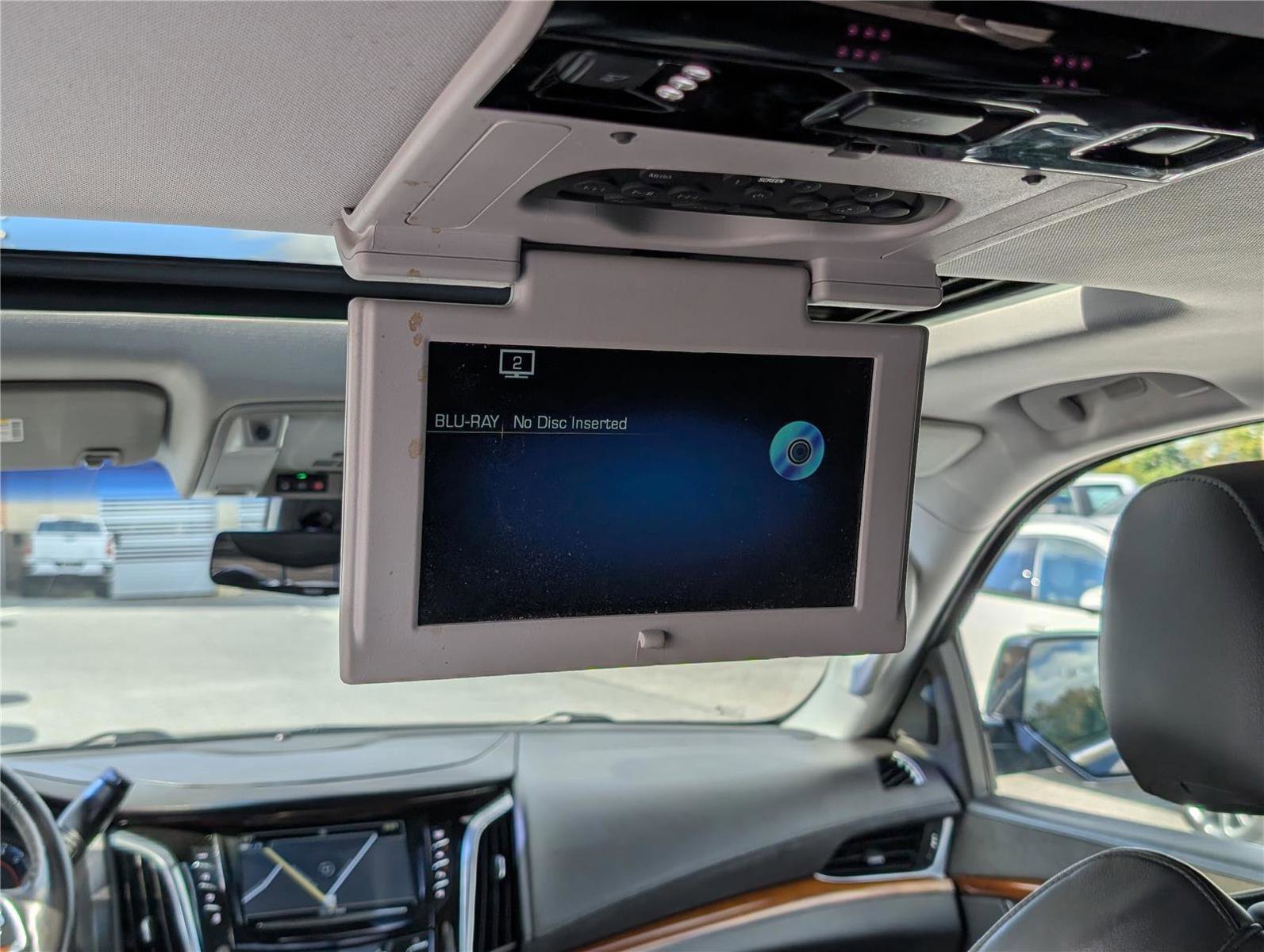 Used 2019 Cadillac Escalade Premium Luxury image 25