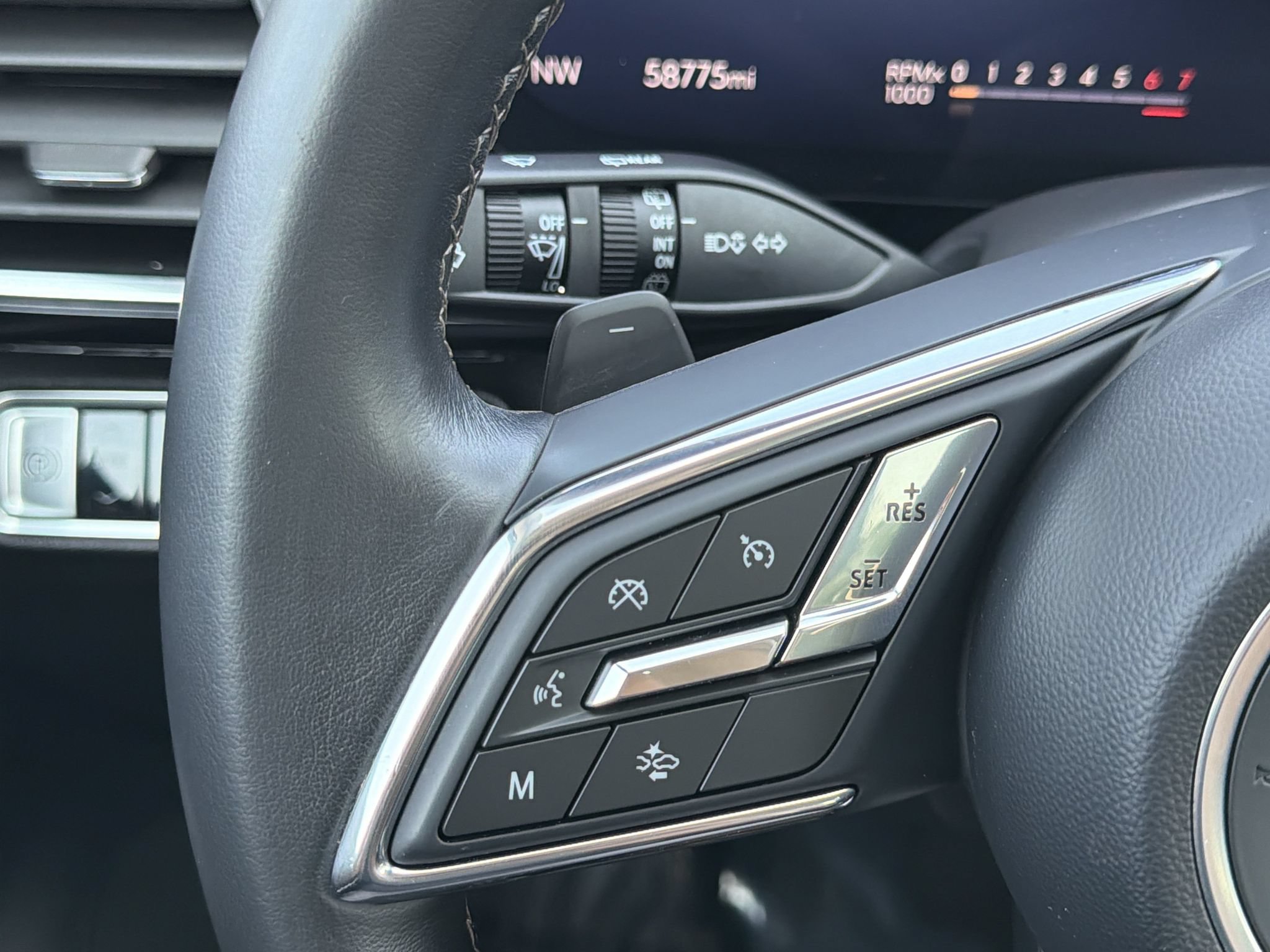 Used 2024 Buick Envision Preferred AWD/4WD image 10