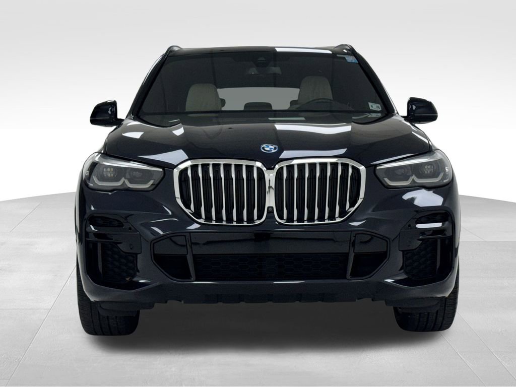 Used 2022 BMW X5 xDrive45e w/ M Sport Package image 2