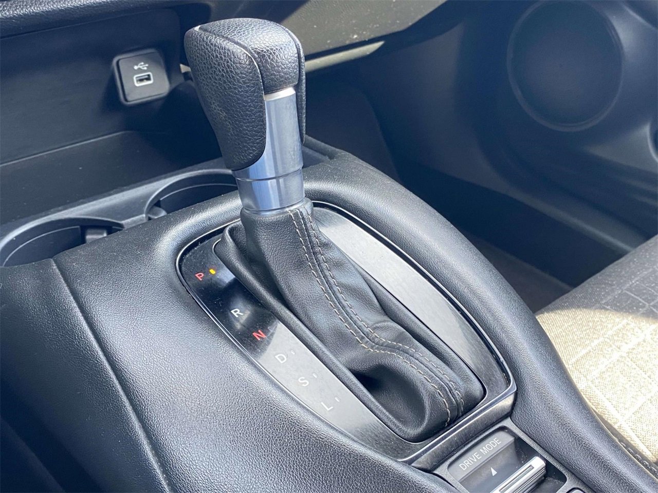 Used 2023 Honda HR-V LX image 27