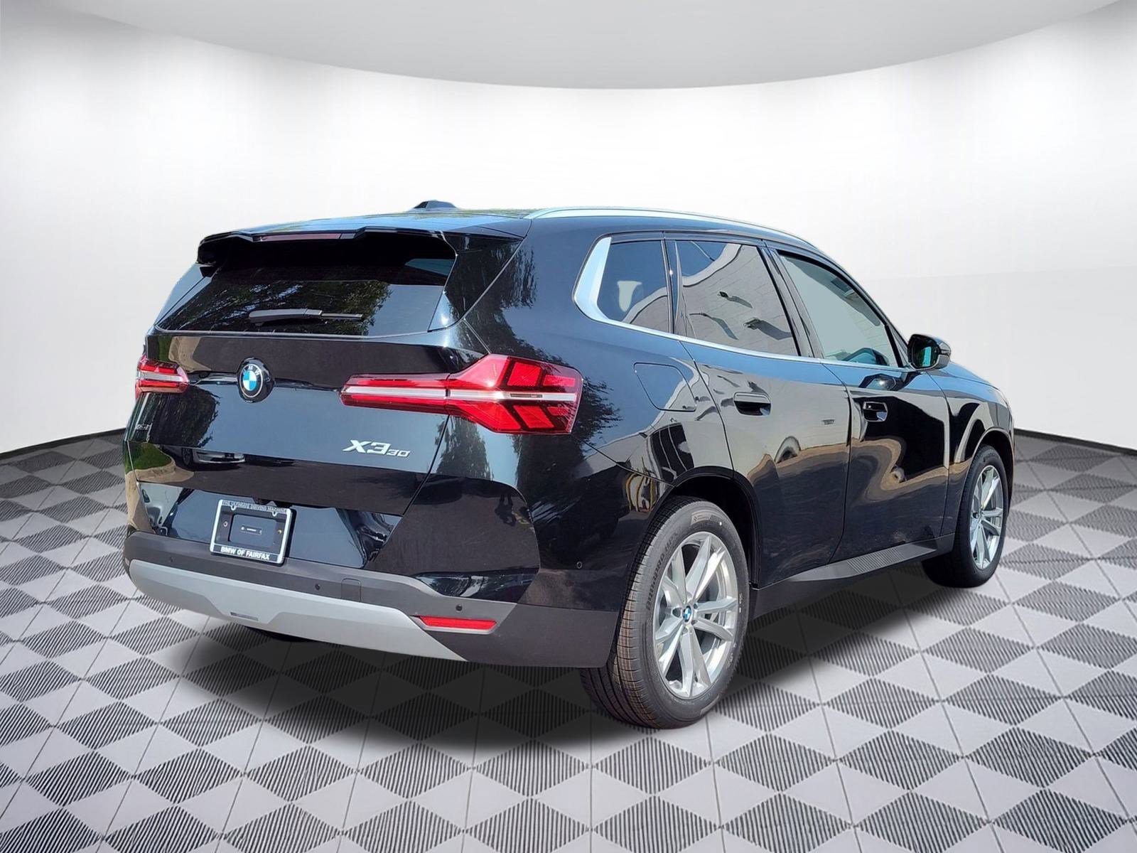 Used 2025 BMW X3 xDrive30i w/ Convenience Package image 9