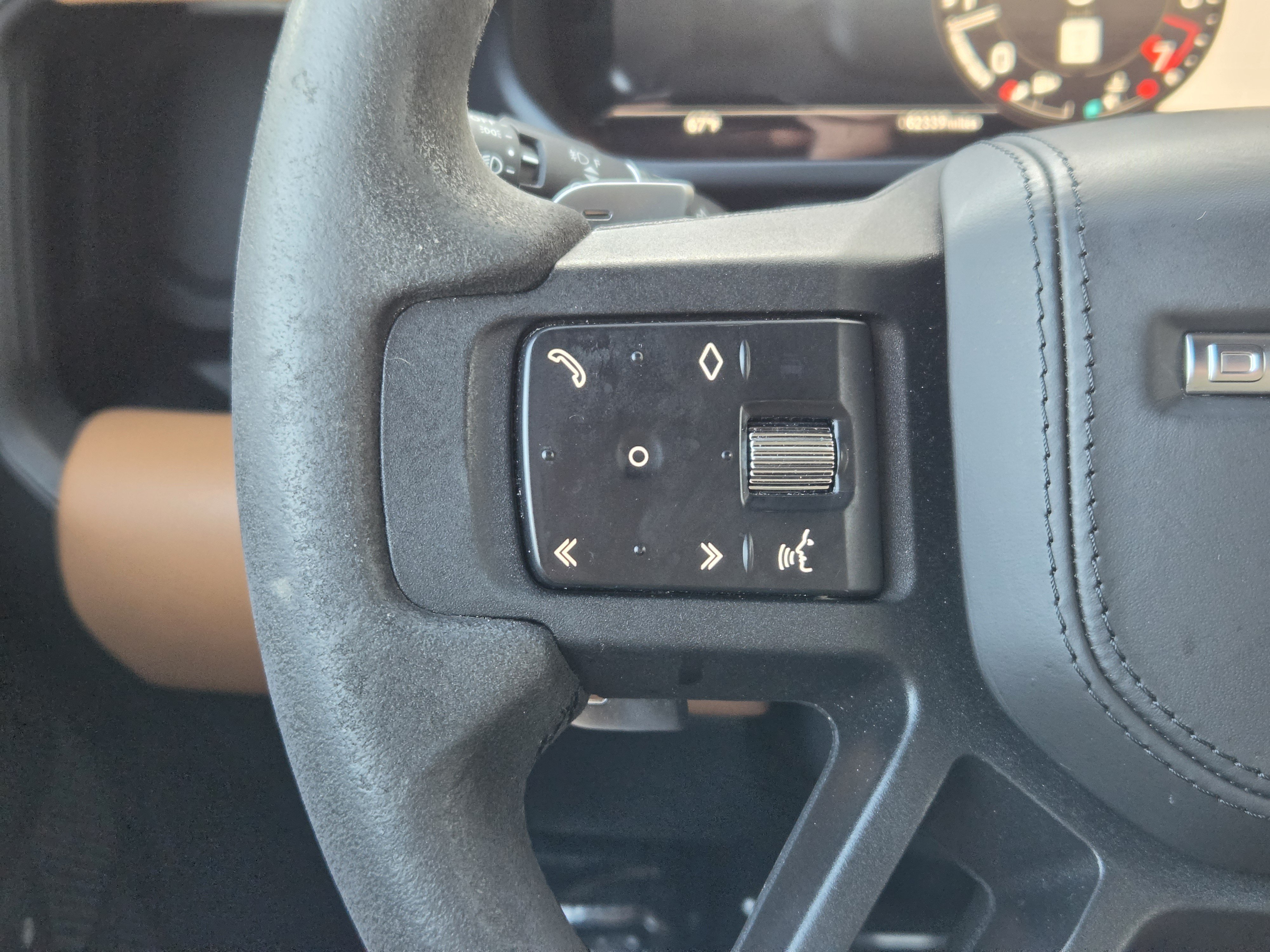 Used 2023 Land Rover Defender 110 Carpathian Edition AWD/4WD image 27