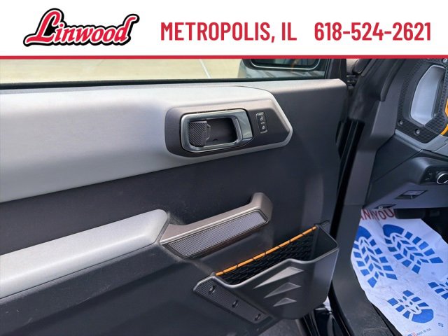 Used 2022 Ford Bronco Badlands image 13