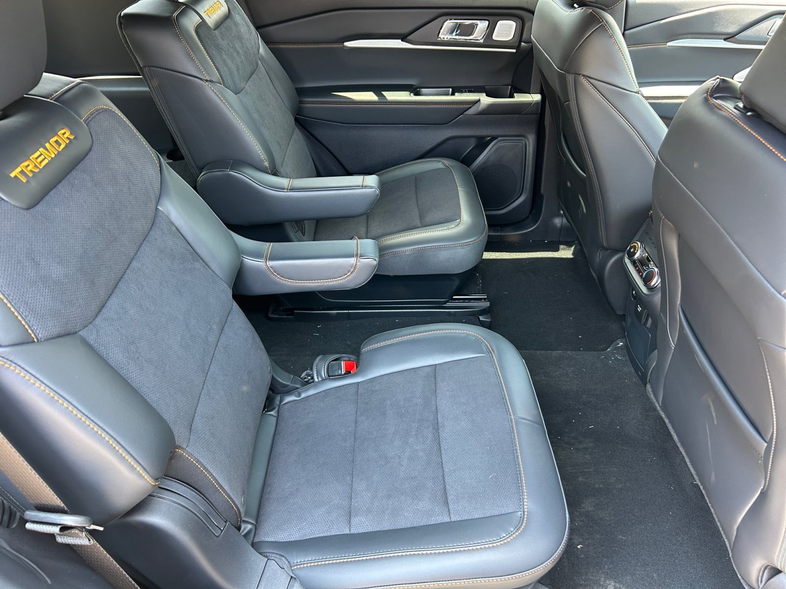 New 2026 Ford Explorer Tremor w/ Tremor Ultimate Package AWD/4WD image 18