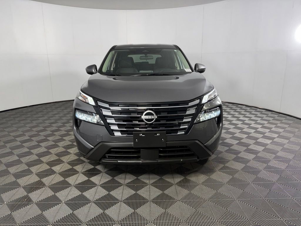 Used 2026 Nissan Rogue SV w/ Cold Weather Package image 5