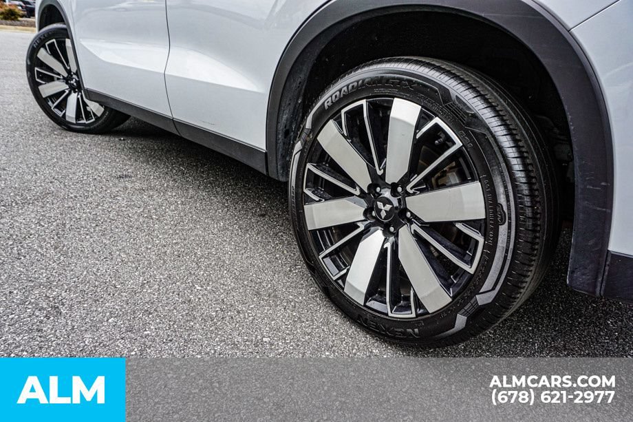 Used 2025 Mitsubishi Outlander SE FWD image 15