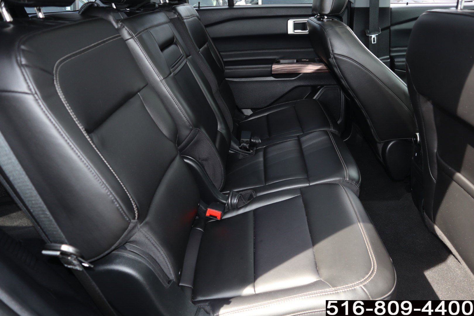 Used 2023 Ford Explorer XLT w/ Equipment Group 202A image 31