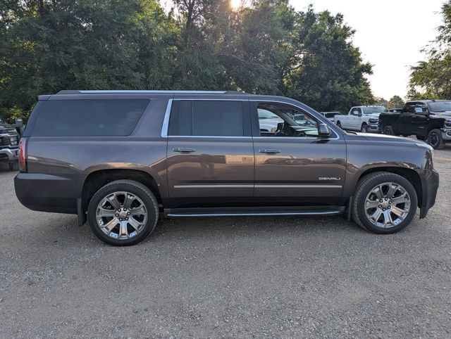Used 2016 GMC Yukon XL Denali w/ Open Road Package AWD/4WD image 18