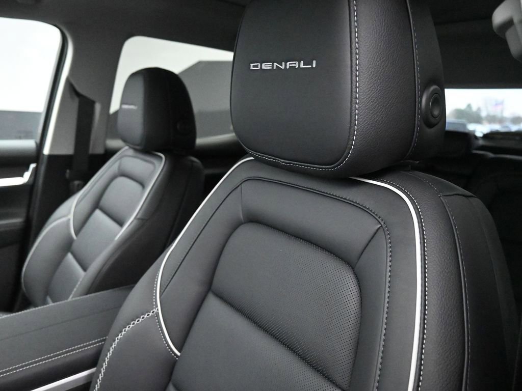 New 2026 GMC Terrain Denali image 17