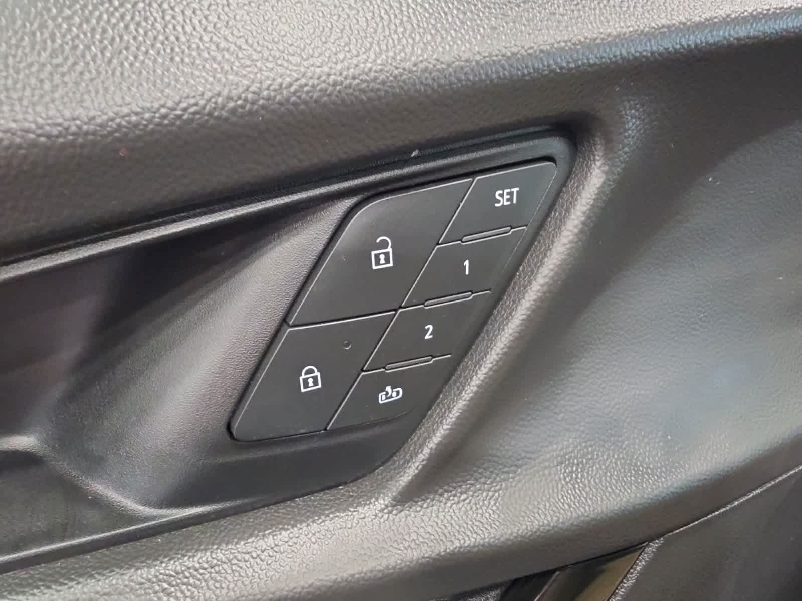Used 2026 Chevrolet Equinox ACTIV w/ Convenience Package III AWD/4WD image 20
